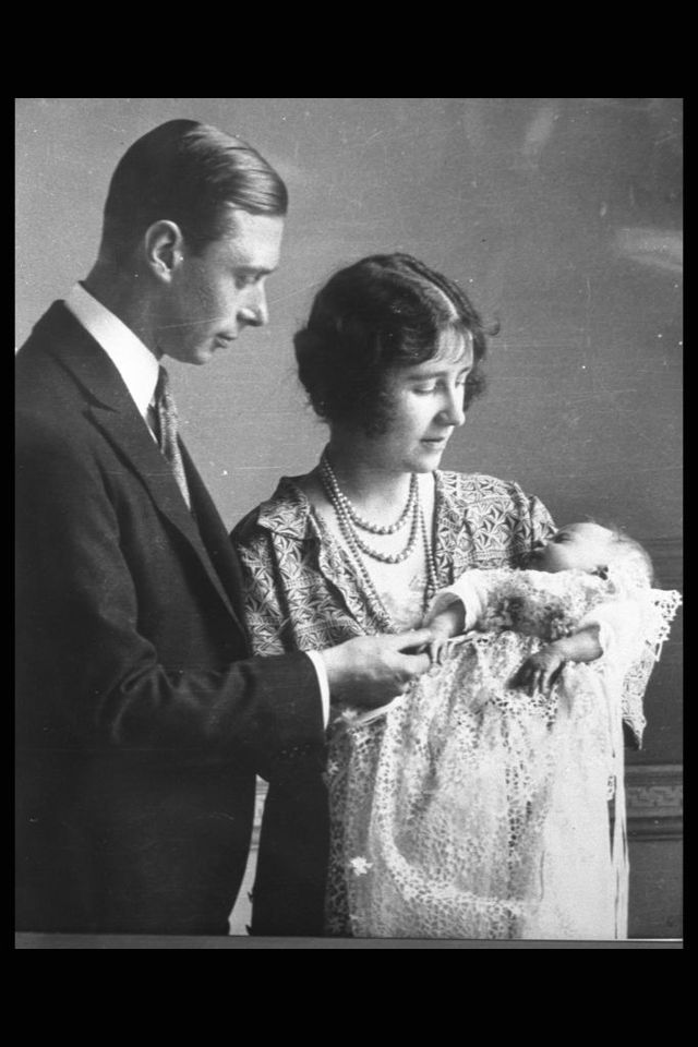 le duc et la duchesse dyork, avec leur fille elizabethphoto by mathieu polaksygma sygma via getty images
