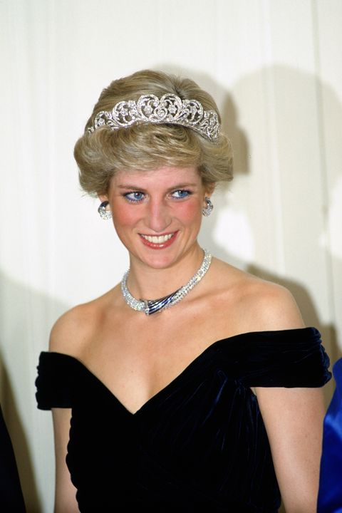 germany   november 02  diana, princess of wales wears a sapphire and diamond necklace, which was a gift from the sultan of oman, and the spencer tiara with a dress designed by victor edelstein to a banquet in bonn, germany  photo by tim graham photo library via getty images