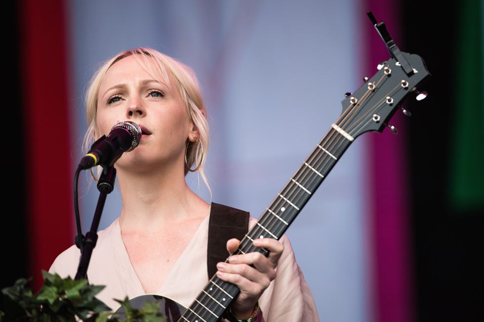 glastonbury, england   june 25  laura marling performs on day 4 of the glastonbury festival 2017 at worthy farm, pilton on june 25, 2017 in glastonbury, england  photo by ian gavangetty images