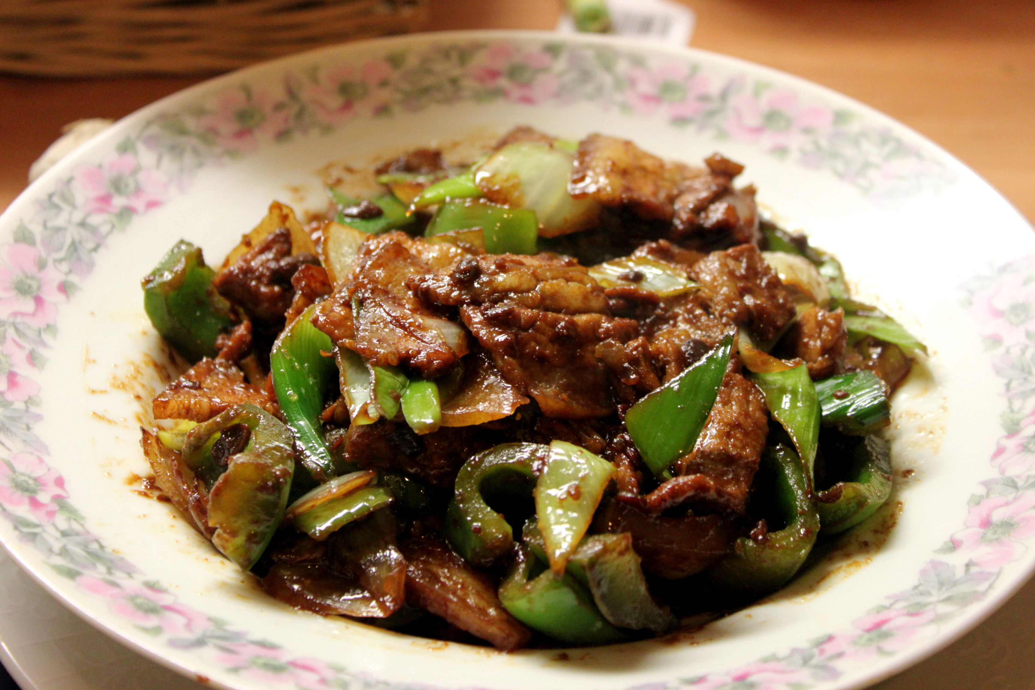 Dish, Cuisine, Food, Meat, Ingredient, Twice cooked pork, Mongolian beef, Phat si io, Produce, Pepper steak, 