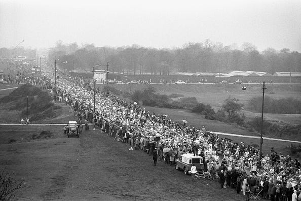 the scene in greenwich park as 7,500 runners set out on the first london marathon the course snakes through 26 miles and 385 yards of london, finishing on constitution hill, near buckingham palace   photo by pa images via getty images