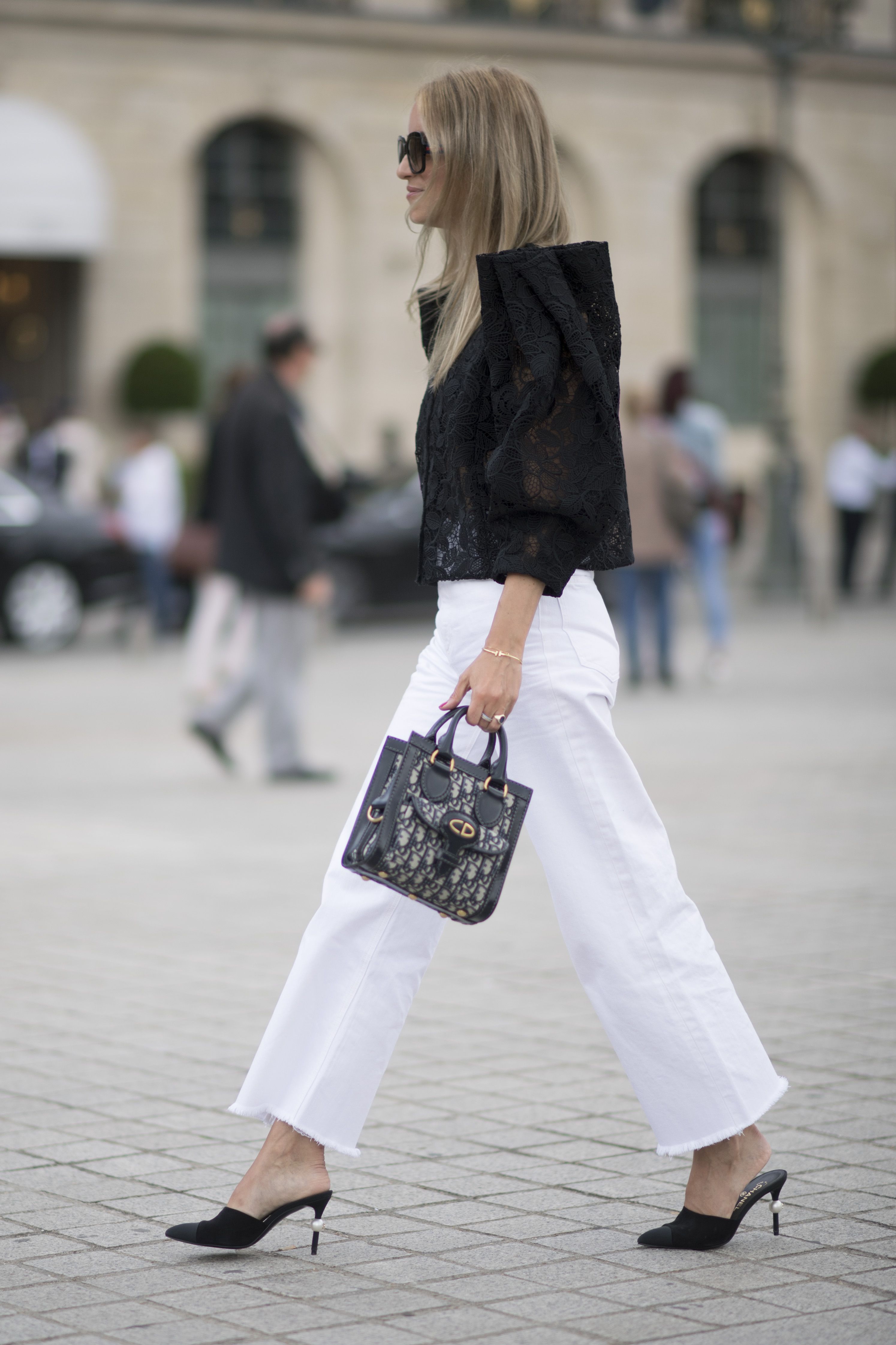 How To Wear White Jeans For Fall And Winter See My Style Feature – Just  Style LA