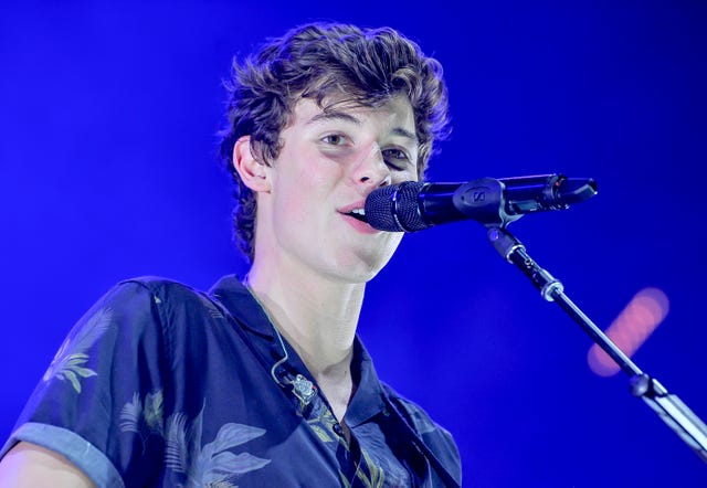 Shawn Mendes Reveals Which Girl Inspired His Hit Song "Nothing Holding Me  Back"