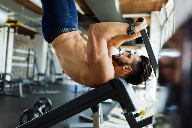 Start Doing the Reverse Crunch – An Effective Ab Exercise to Get A Six-Pack