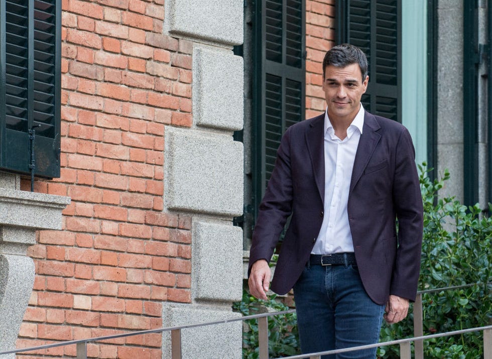 Spain's Pedro Sanchez Snatches Power and My Heart as the Country's Hot ...