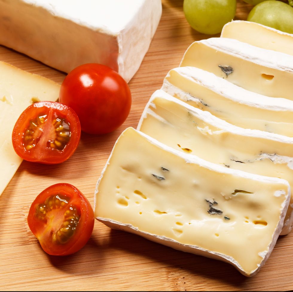 Food, Beyaz peynir, Cheese, Ingredient, Cuisine, Dish, Processed cheese, Dairy, Swiss cheese, Gruyère cheese, 