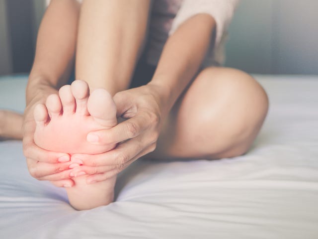 toe cramps