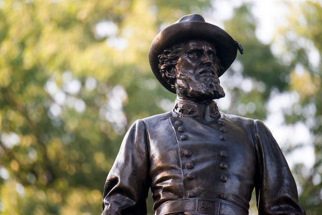 University of Louisville, Mascot Statue