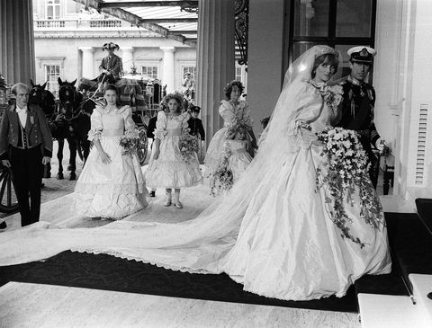prince charles and princess diana return from st pauls cathedral, after their wedding at st pauls cathedral 29th july 1981 photo by ron burton mirrorpixgetty images