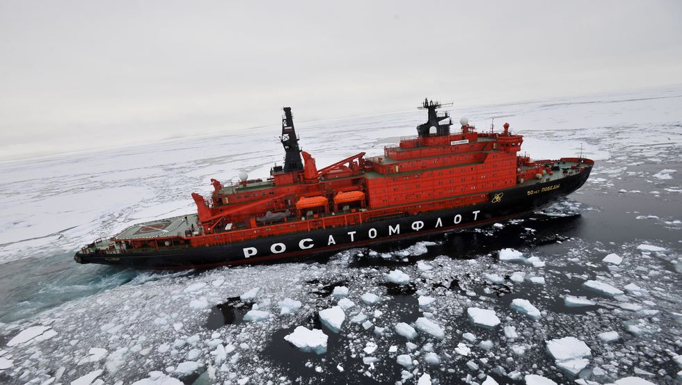 Vehicle, Ship, Boat, Watercraft, Icebreaker, Tugboat, Water transportation, Ice, Arctic, Naval architecture, 