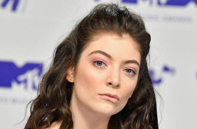 Lorde Did A Silent Interpretive Dance At the MTV VMAs and It Was Really ...