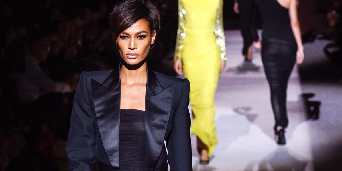 Tom Ford Spring 2018 Runway Show Recap – Here's What Happened at the NYFW Tom  Ford Show