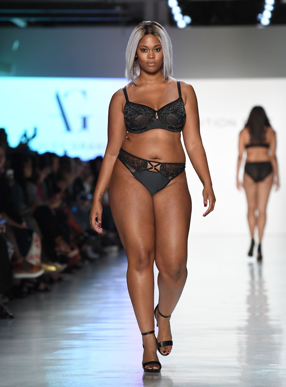 Forget Victoria'S Secret, Ashley Graham'S Lingerie Nyfw Show Is The One We  Should Be Celebrating
