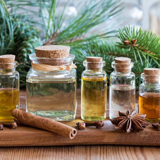 11 Christmas Essential Oils - Seasonal Scents for Essential Oil Diffuser