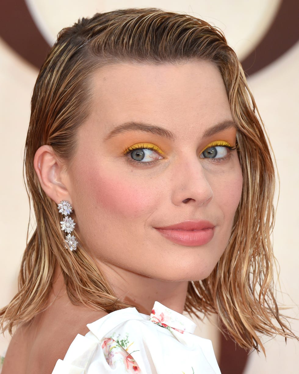 Margot Robbie Hair Make-Up Evolution