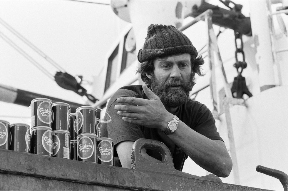 the transglobe expedition returns home sir ranulph fiennes aboard the transglobe expedition boat the benjamin bowrin, anchored off southend pier the transglobe expedition was the first expedition to make a circumpolar navigation, traveling the world 'vertically' traversing both of the poles using only surface transport, 27th august 1982 photo by peter casedaily mirrormirrorpixgetty images