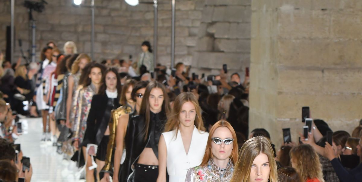 See the complete Louis Vuitton Spring 2018 Ready-to-Wear