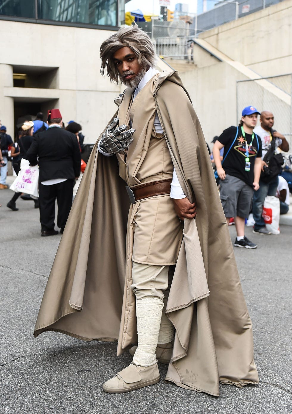 Clothing, Street fashion, Fashion, Outerwear, Costume, Cosplay, Costume design, Fictional character, Fashion design, Street, 