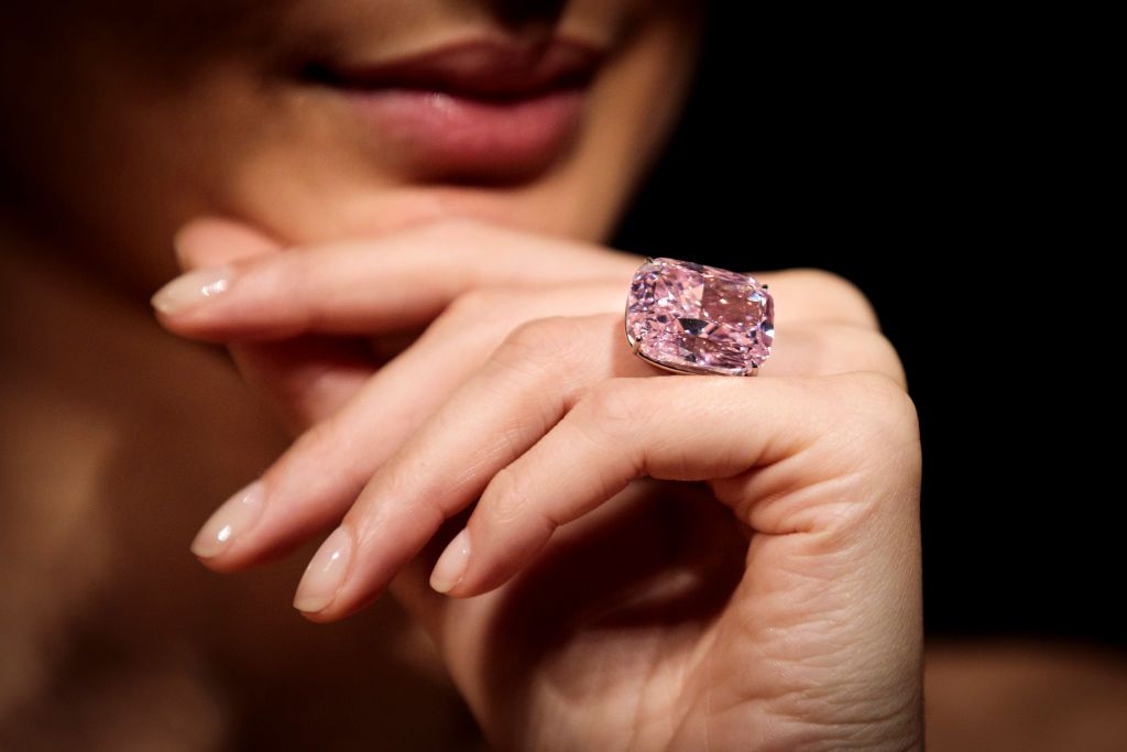 Ring, Engagement ring, Diamond, Jewellery, Finger, Skin, Fashion accessory, Hand, Gemstone, Lip, 