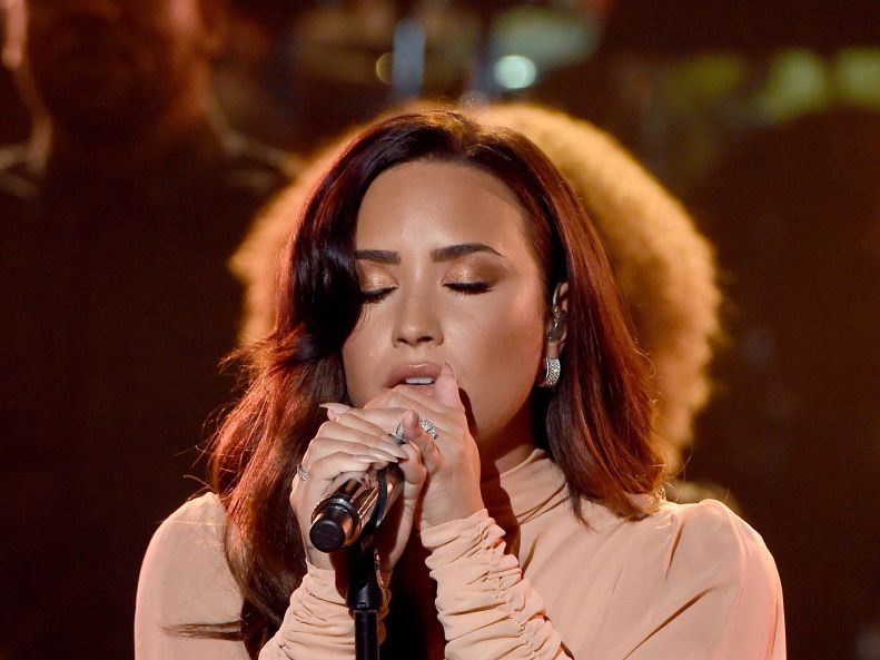 Stream Demi Lovato - Hallelujah (at SOMOS Live!) by Beautiful Yes