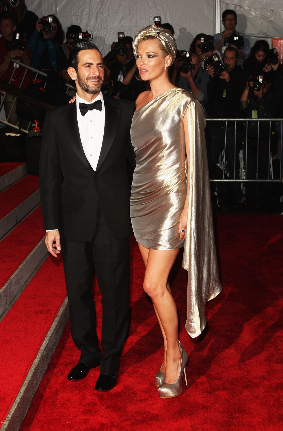 new york may 04 marc jacobs and kate moss attend the model as muse embodying fashion costume institute gala at the metropolitan museum of art on may 4, 2009 in new york city photo by stephen lovekingetty images