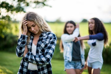 girl getting bullied