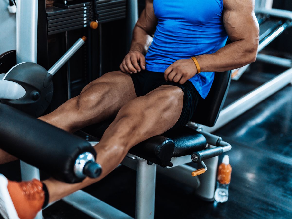 Sentadilla en Multipower  Leg and glute workout, Leg lifts