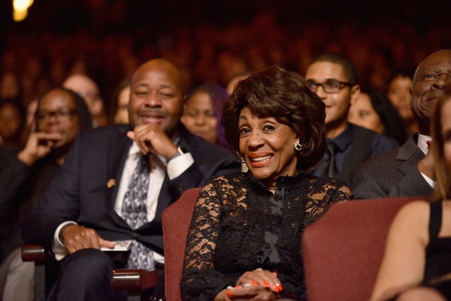 Rep. Maxine Waters' Epic Trump Burn is Her Greatest Yet -- Twitter Roy ...