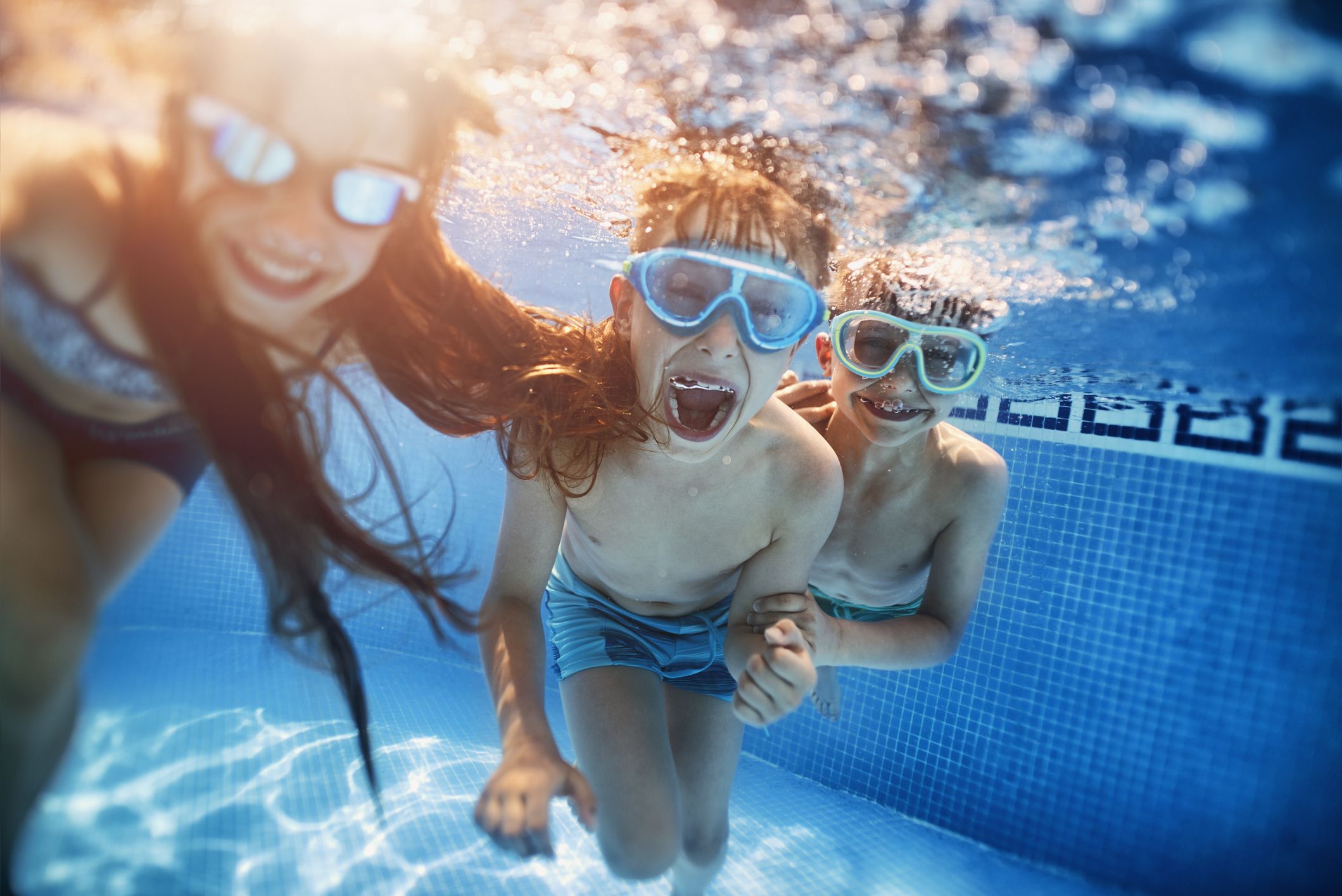 7 Signs a Pool Isnt Safe for Swimming