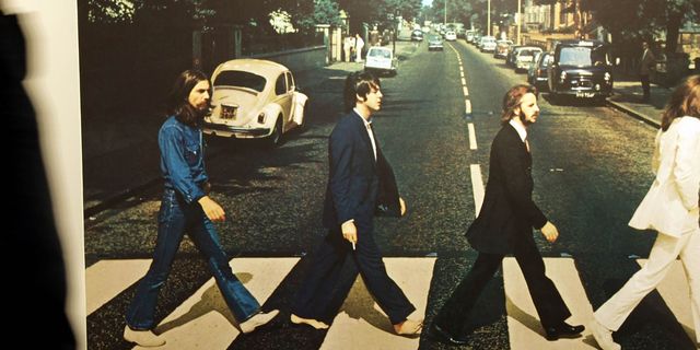 25 Photos of The Beatles Abbey Road - Behind the Scenes of the Iconic Album  Cover