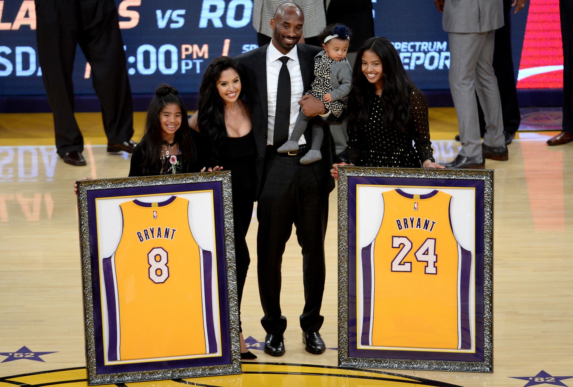 on X: Kobe Bryant with his sisters Shaya & Sharia by Walter