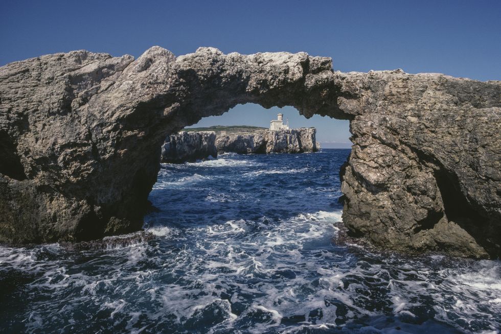 Natural arch, Rock, Formation, Arch, Sea, Cliff, Architecture, Coast, Ocean, Azure, 