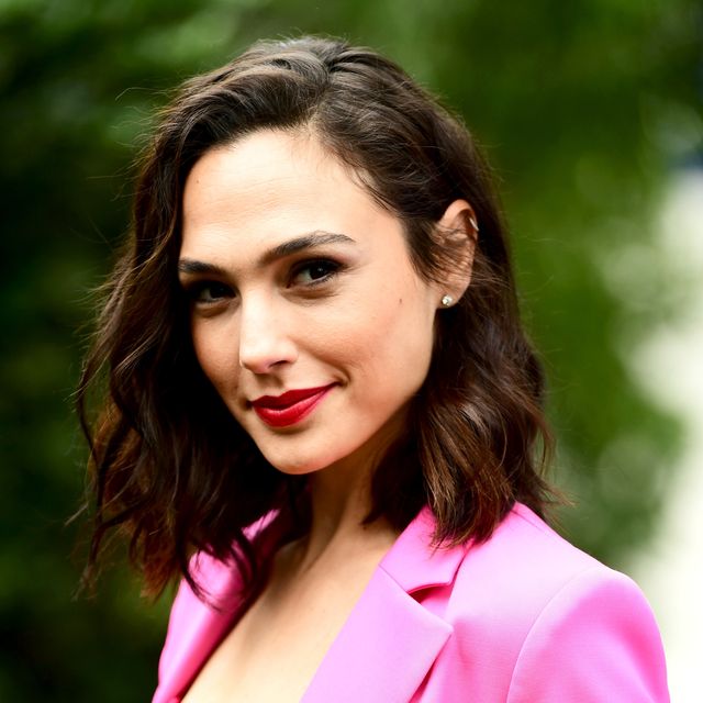 palm springs, ca   january 03  actress gal gadot attends the varietys creative impact awards and 10 directors to watch at the 29th annual palm springs international film festival at parker palm springs on january 3, 2018 in palm springs, california  photo by emma mcintyregetty images