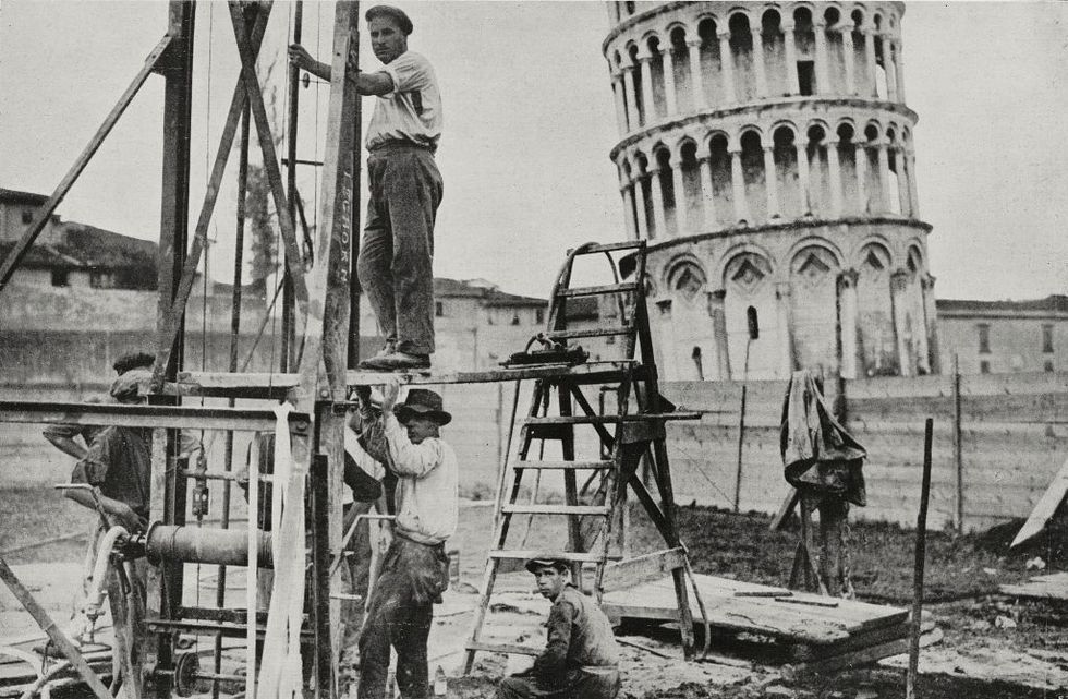 leaning tower old restoration