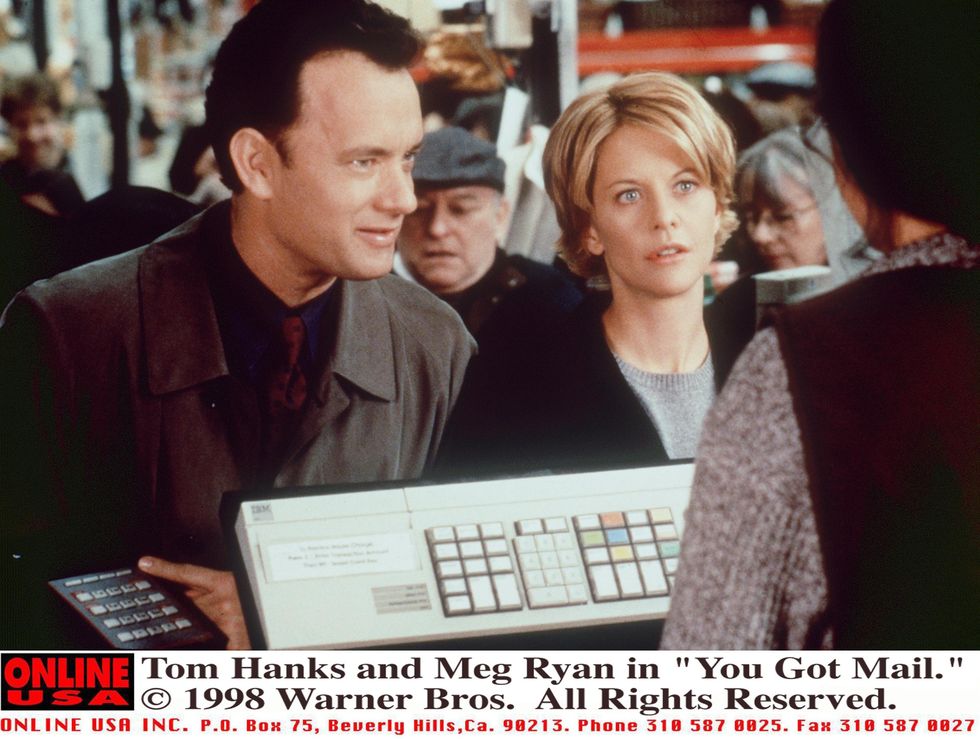371921 02 tom hanks and meg ryan in a scene from youve got mail