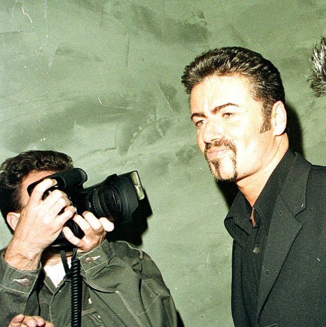 4998 beverly hills, california singer george michael, leaves spago's in beverly hills for the first time since his arrest