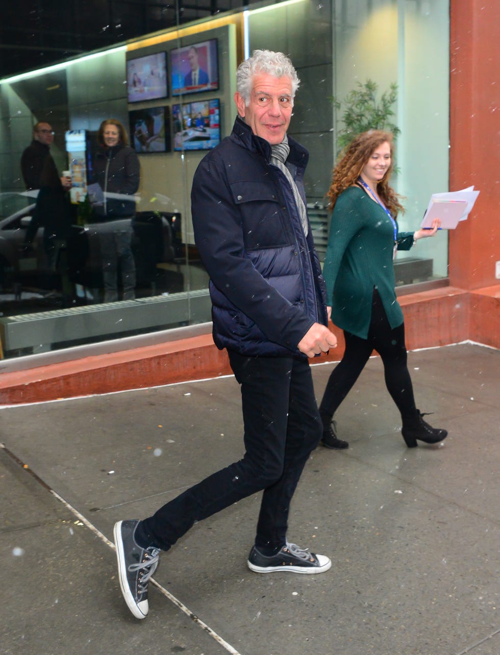 Standing, Snapshot, Footwear, Leg, Shoe, Outerwear, Jacket, Tights, Trousers, 