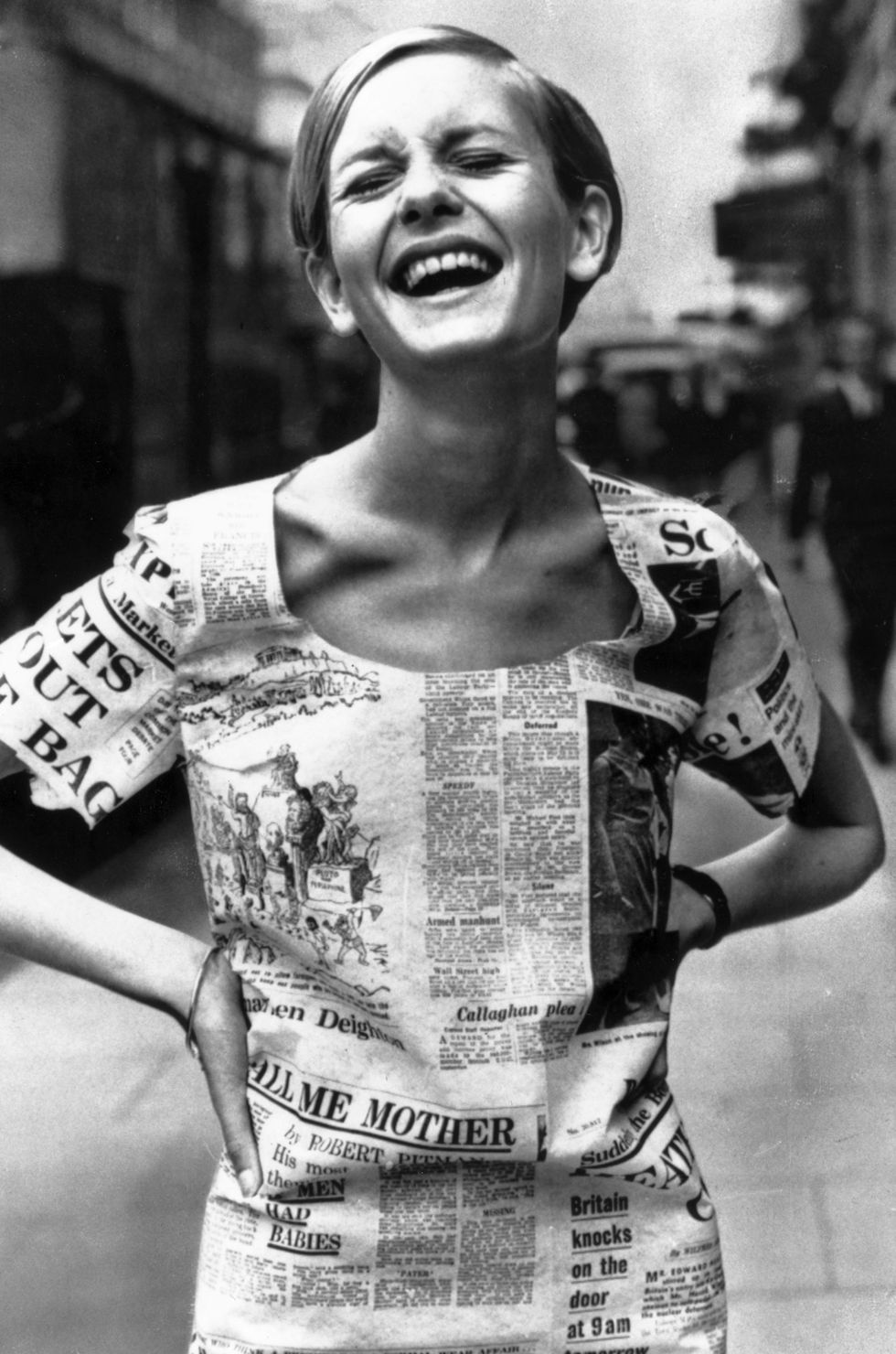united kingdom   british model twiggy wearing a newspaper dress  photo by ssplgetty images