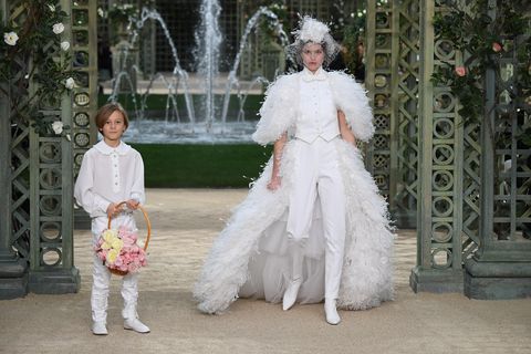 Kaia Gerber Walks Couture Show at Chanel Spring 2018 - Chanel Couture 2018 Show Paris