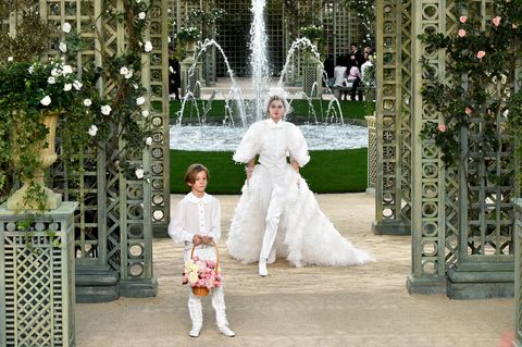 Photograph, White, Wedding dress, Bride, Dress, Bridal clothing, Ceremony, Tree, Fashion, Marriage, 
