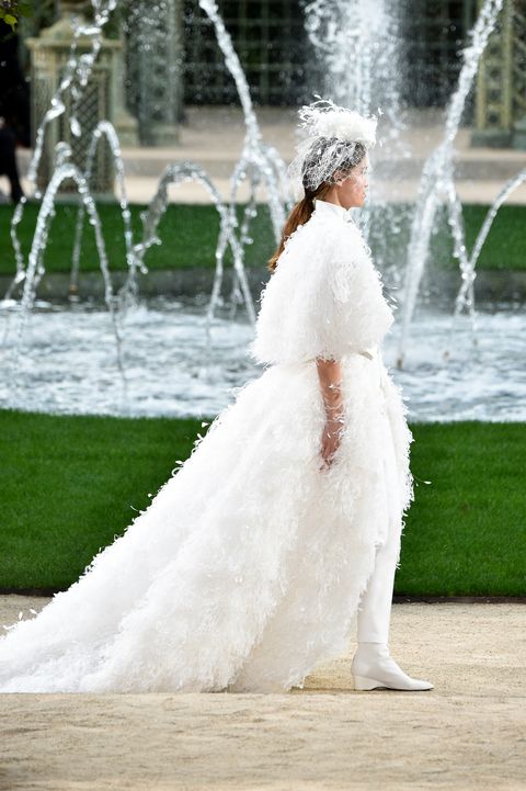 Wedding dress, Bride, Gown, White, Dress, Photograph, Bridal veil, Veil, Bridal accessory, Bridal clothing, 