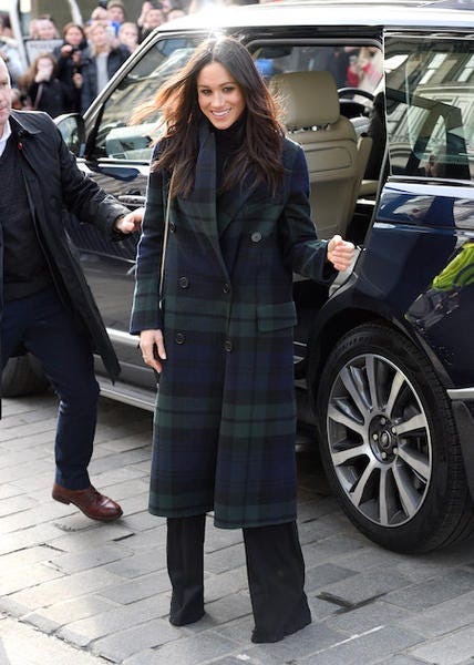 Clothing, Street fashion, Tartan, Plaid, Pattern, Fashion, Coat, Overcoat, Snapshot, Outerwear, 