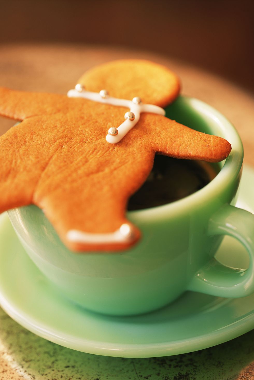 Gingerbread cookie on coffee cup