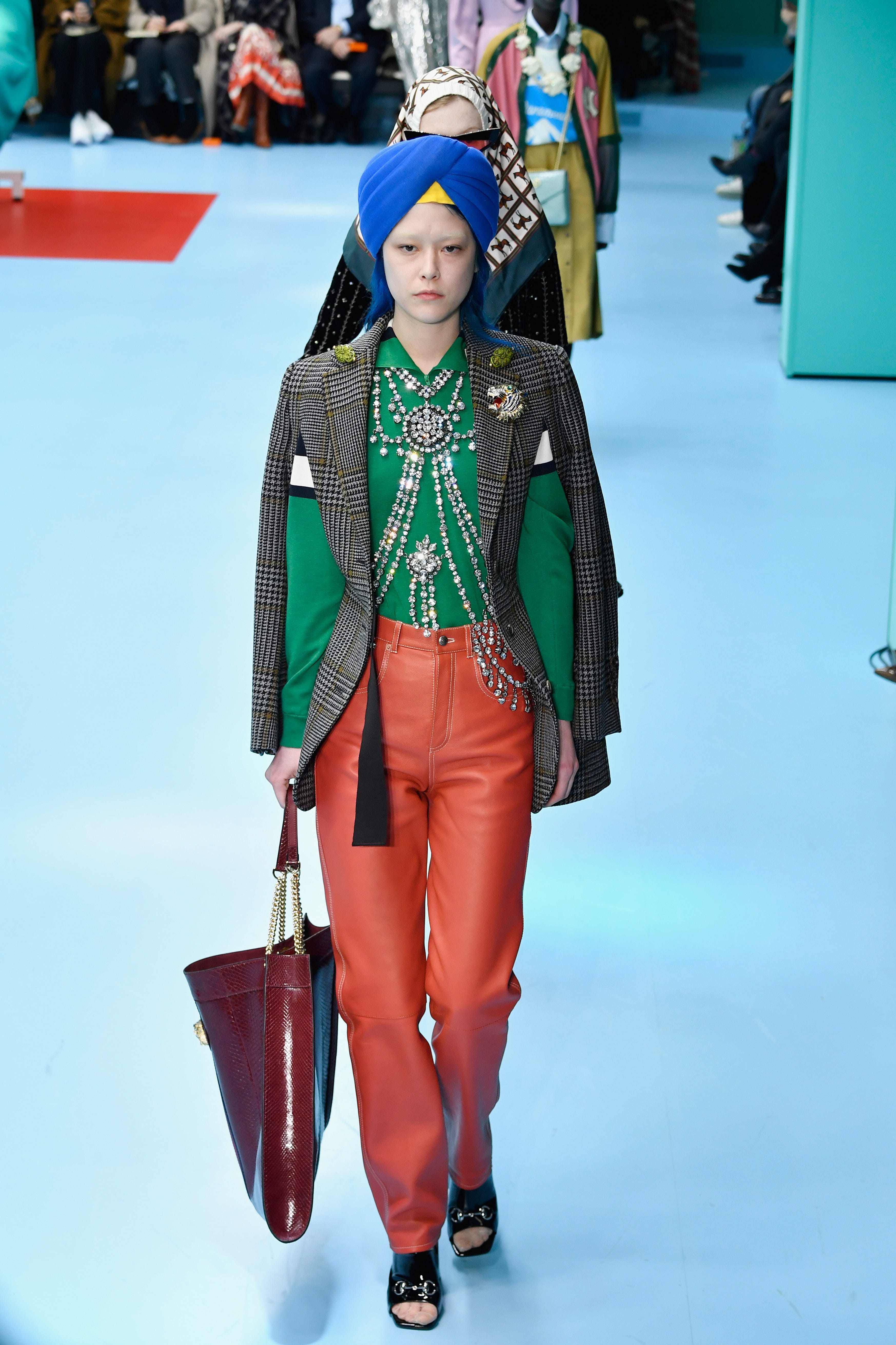 Gucci Fall 2018 Show Human Heads and Dragons - Gucci Models Carried ...