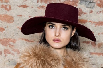 Clothing, Hat, Fur, Fur clothing, Beauty, Fashion accessory, Headgear, Lip, Fedora, Costume hat, 