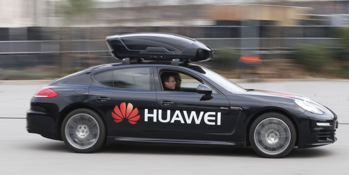 Con Huawei il telefonino sale in macchina, e la guida da solo