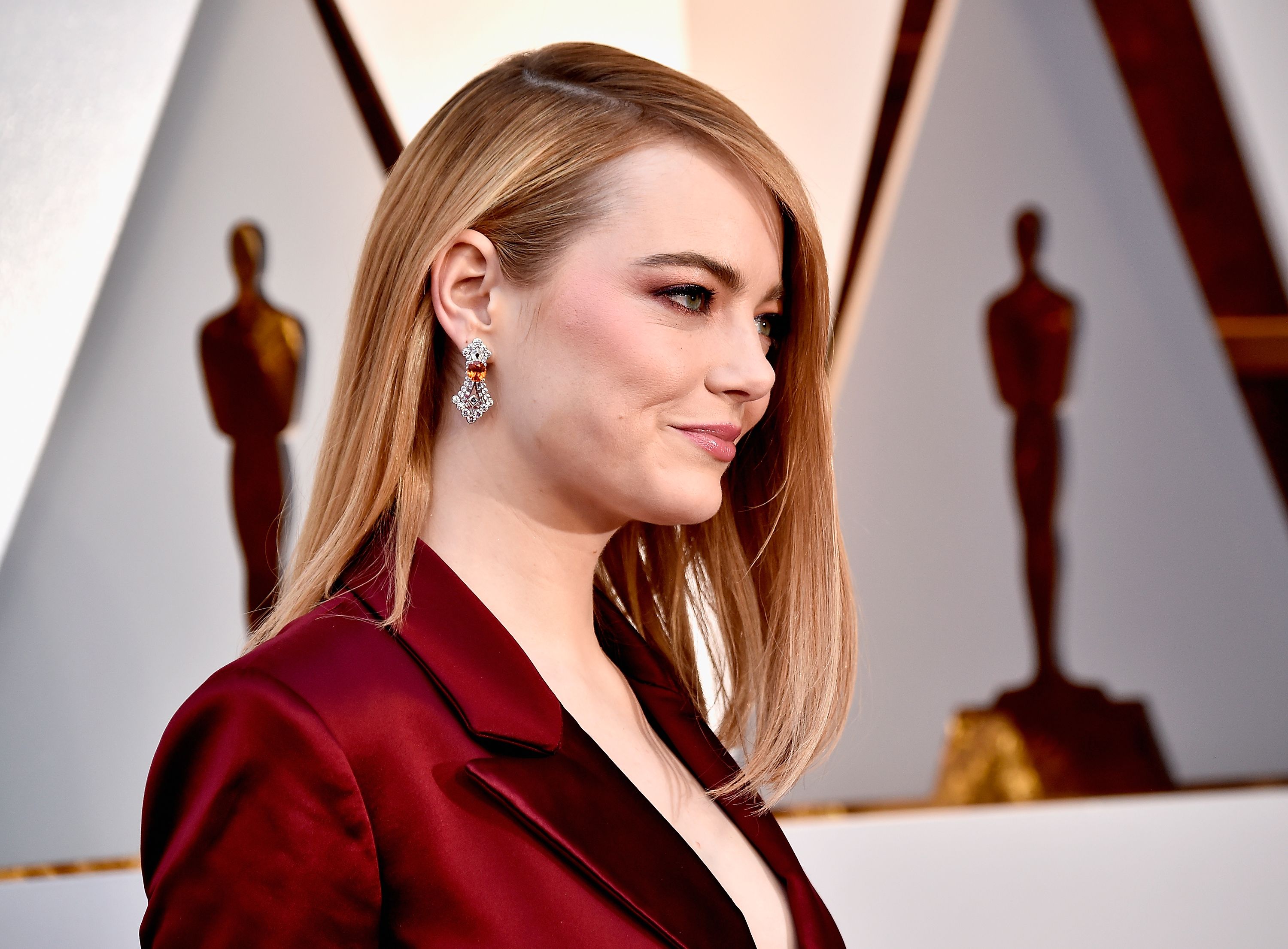 Emma Stone Wore Pants and a Blazer on the Oscars 2018 Red Carpet