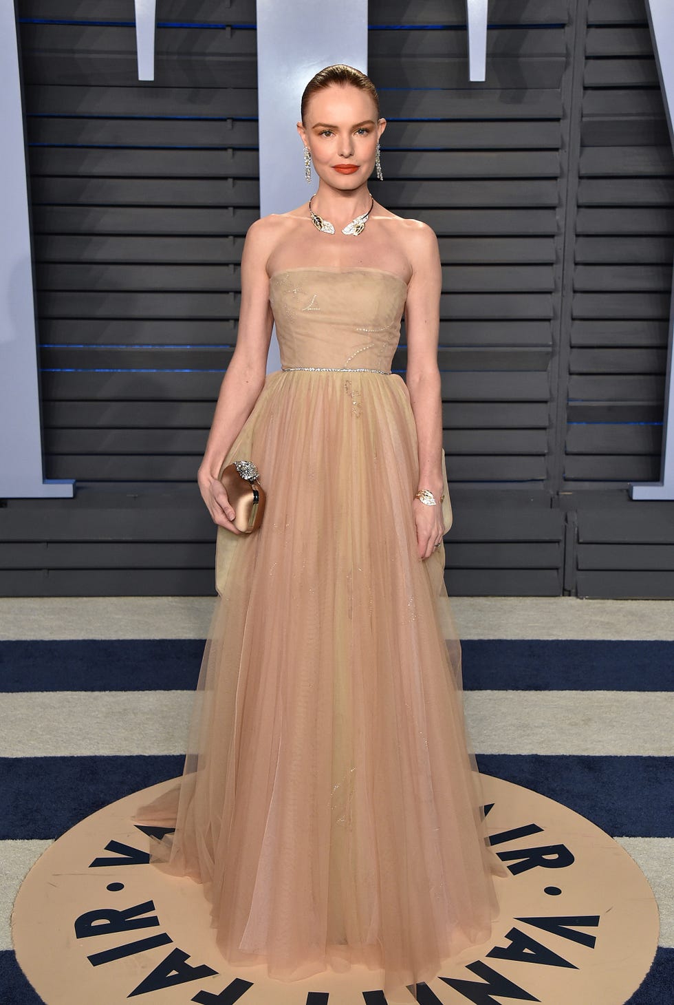 Fashion model, Dress, Gown, Clothing, Shoulder, Fashion, Haute couture, Bridal party dress, Formal wear, A-line, Fashion model, Dress, Gown, Clothing, Shoulder, Fashion, Haute couture, Bridal party dress, Formal wear, A-line,