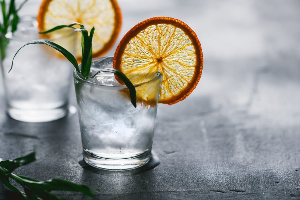 Drink, Lemon-lime, Lime, Fizz, Citrus, Lemon, Lemonade, Highball glass, Distilled beverage, Spritzer, 