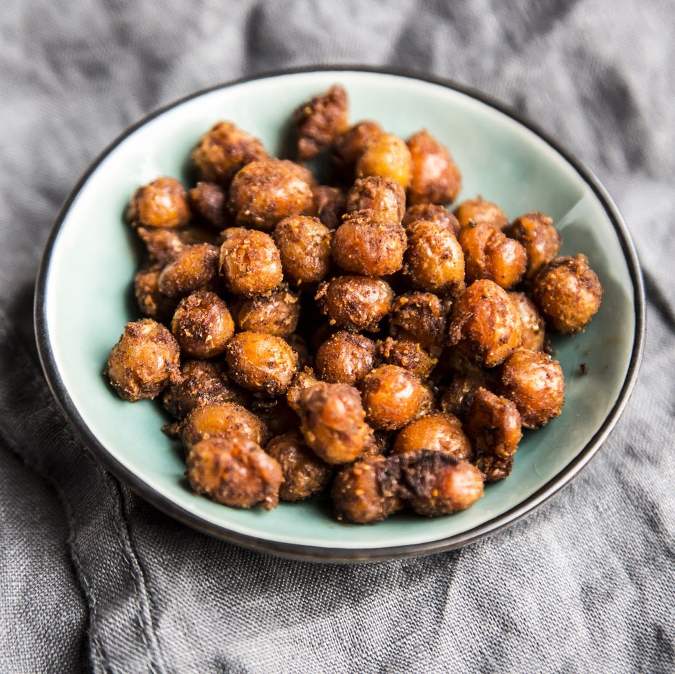 Roasted chickpeas in bowl